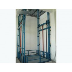 山東貨物提升機(jī) 購(gòu)買火爆進(jìn)行中?。?/></a>
<ul><li><a href=