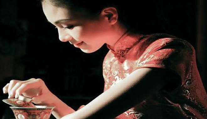 勾魂旗袍女子照片，數(shù)不盡的嫵媚與風(fēng)流！